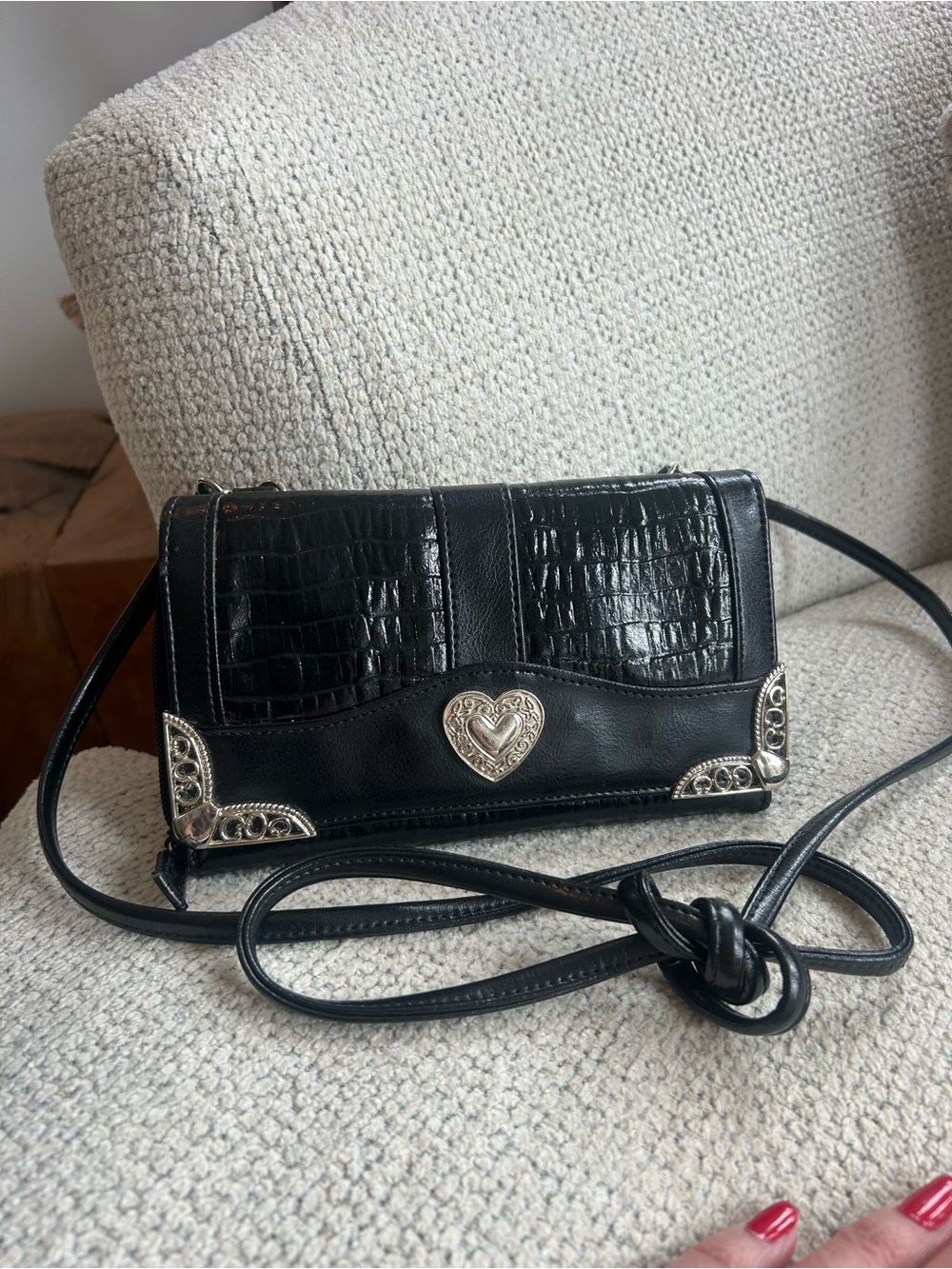 Beautiful Black Leather Croc embossed Crossbody with Silver Heart Accent❤️